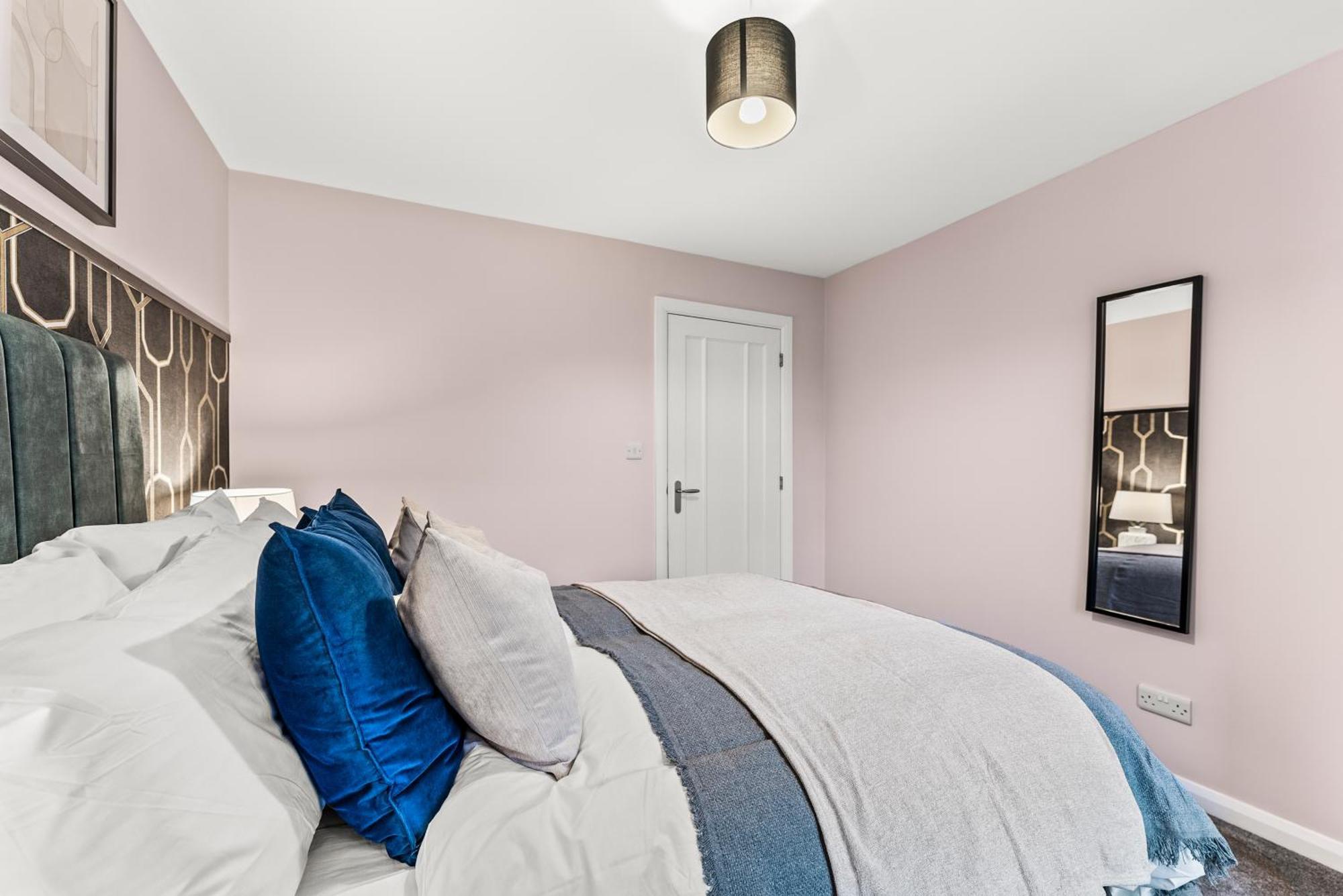 Elegant Retreat In Cheltenham - Garden & Parking Included Екстер'єр фото
