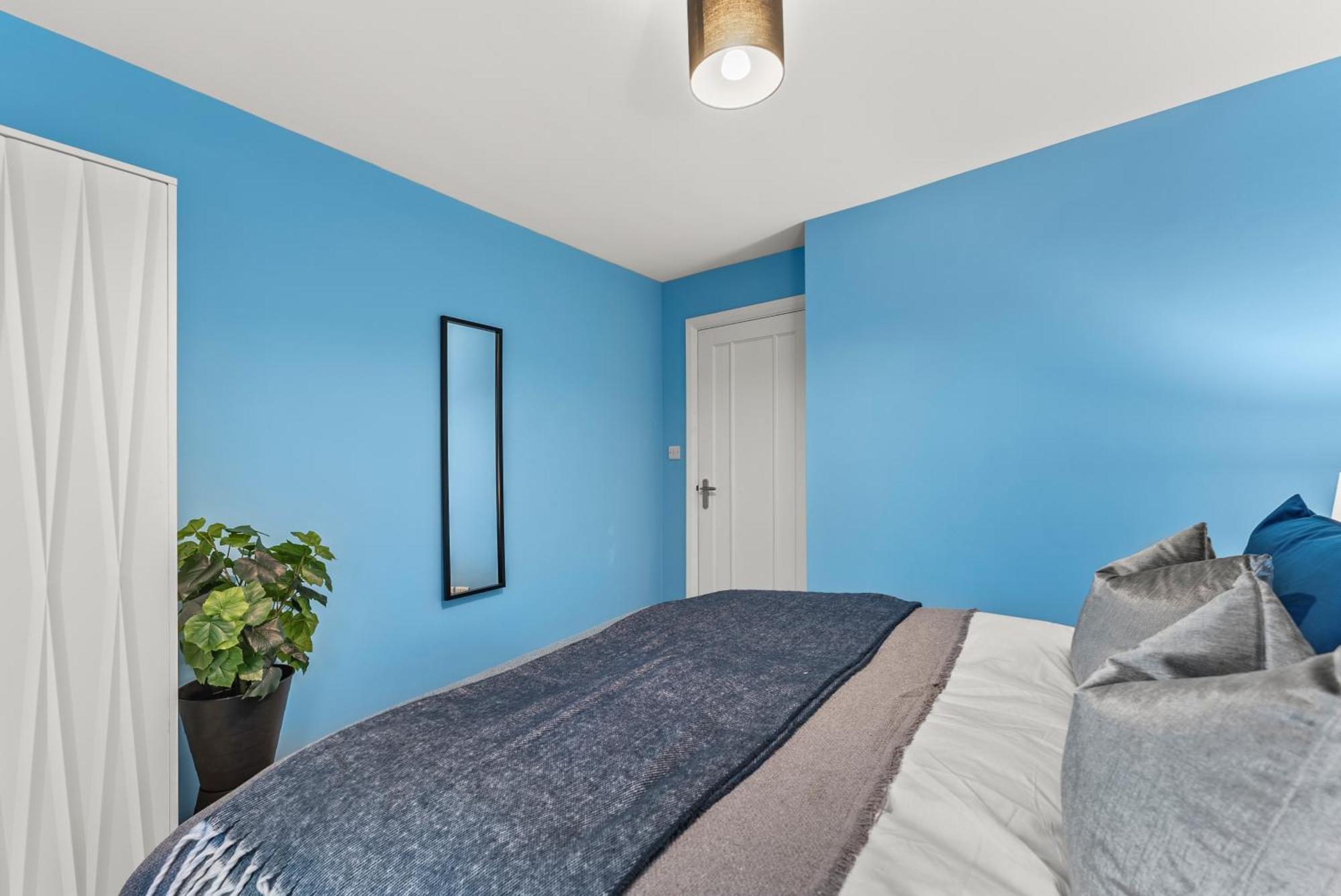 Elegant Retreat In Cheltenham - Garden & Parking Included Екстер'єр фото