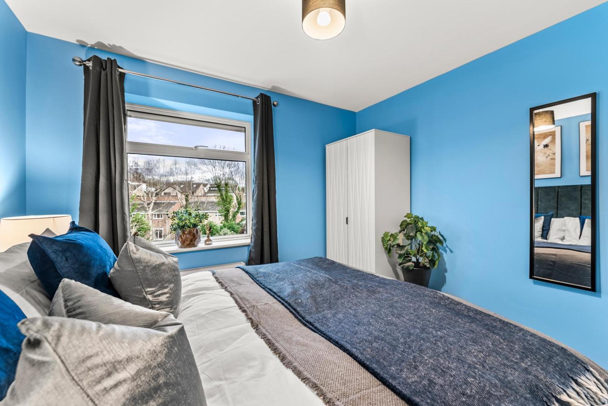 Elegant Retreat In Cheltenham - Garden & Parking Included Екстер'єр фото