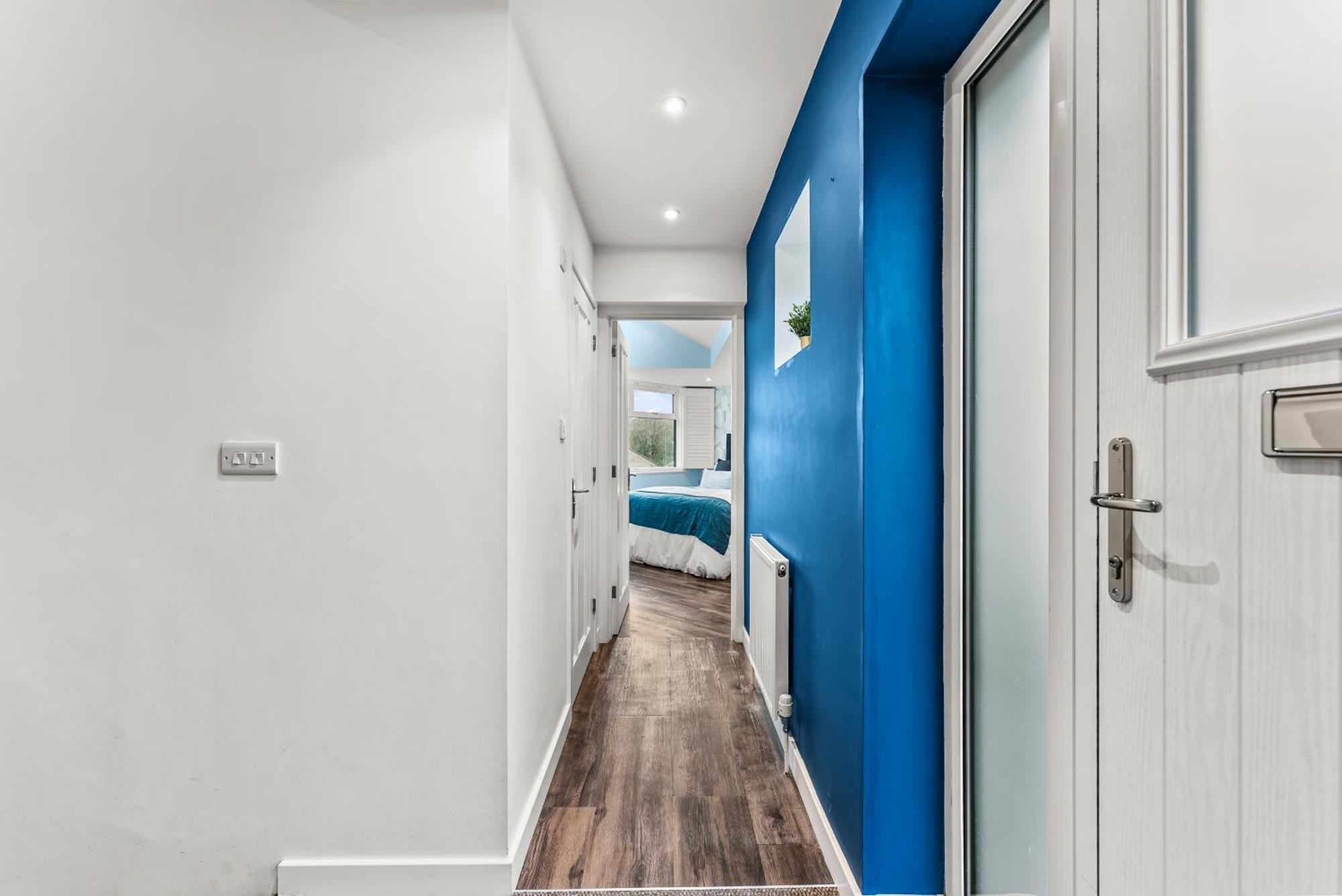 Elegant Retreat In Cheltenham - Garden & Parking Included Екстер'єр фото